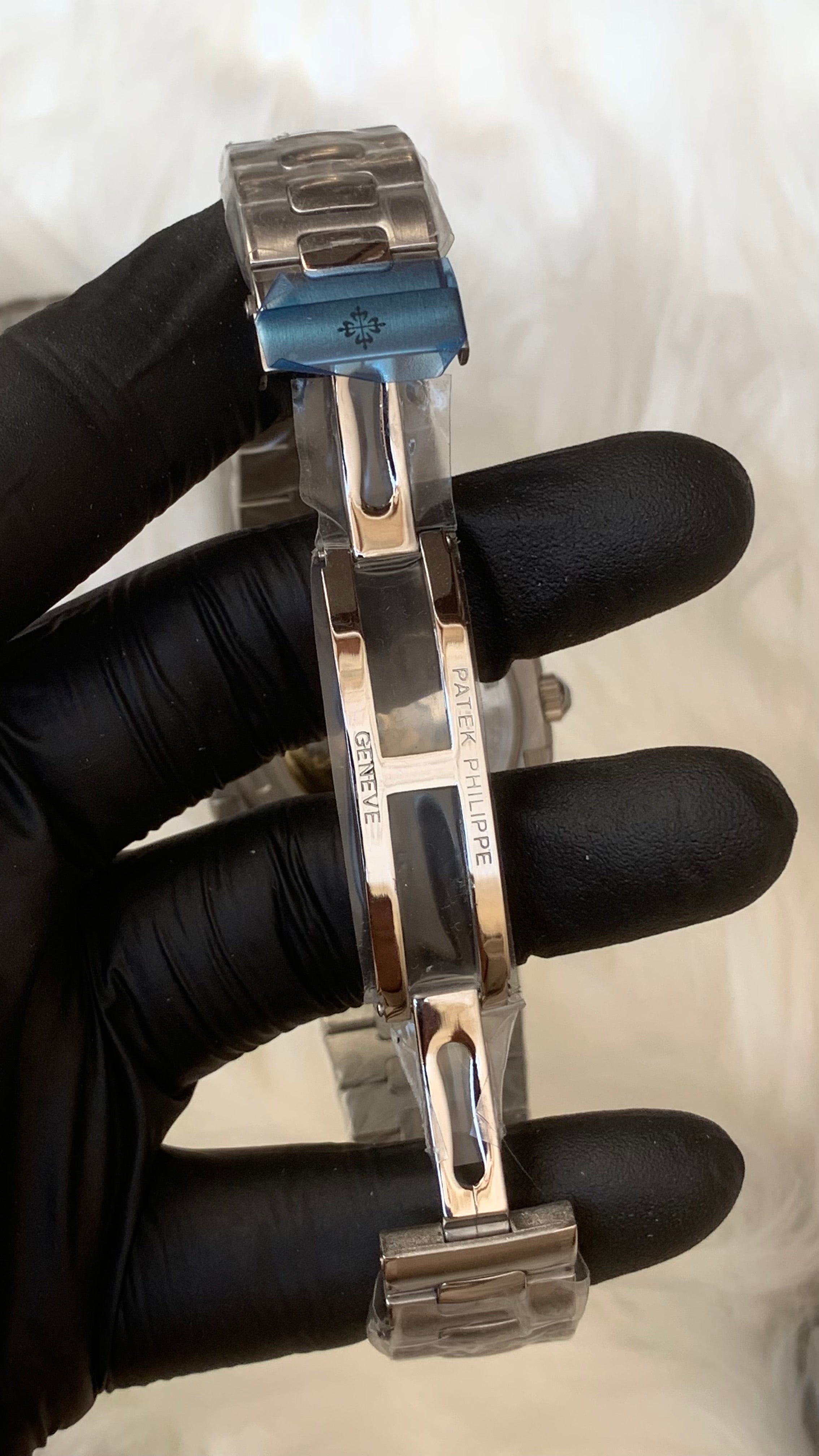 Patek Phillips Nautilus Silver |Blue |Automatic