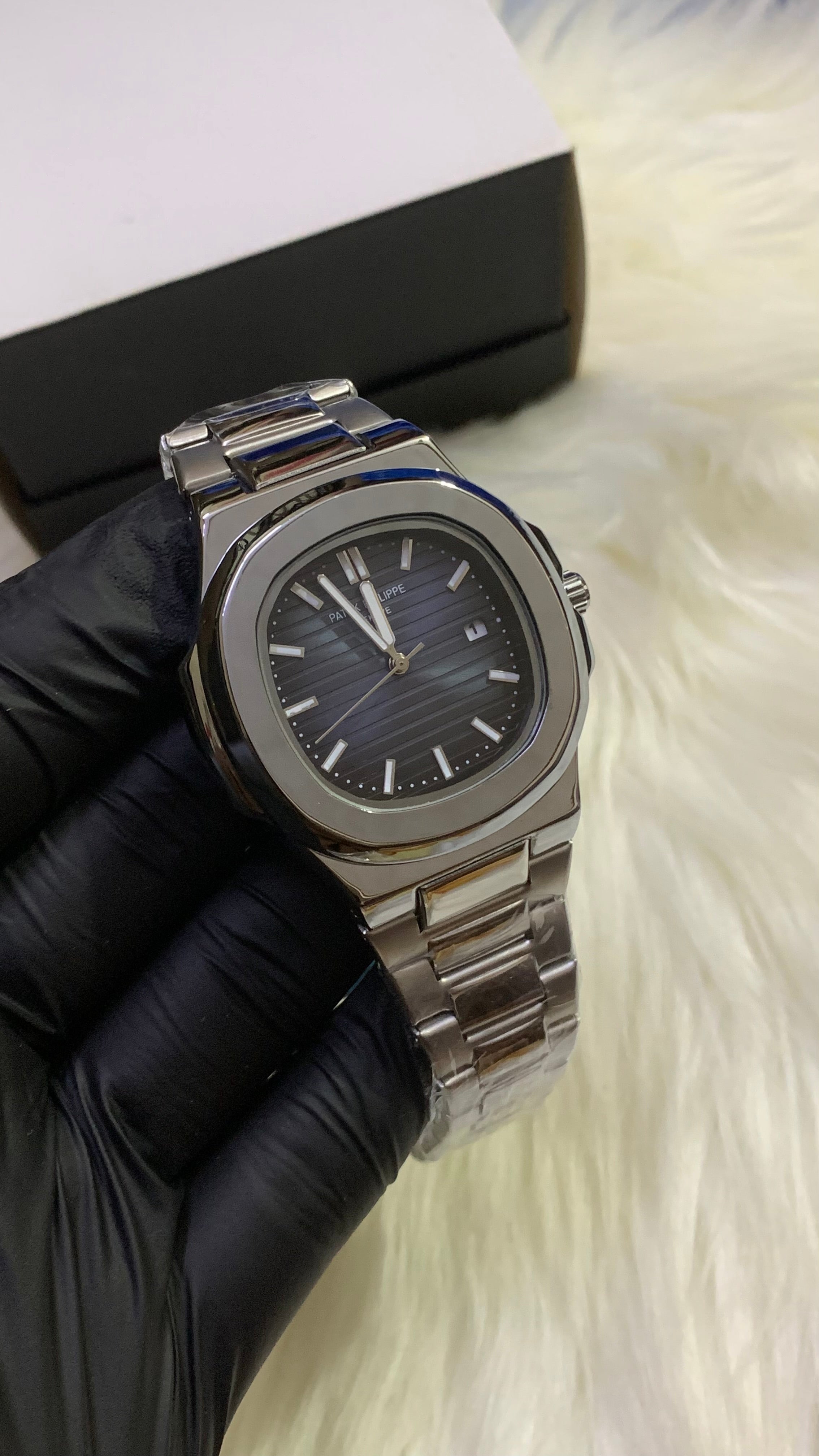 Latest collection Nautilus model