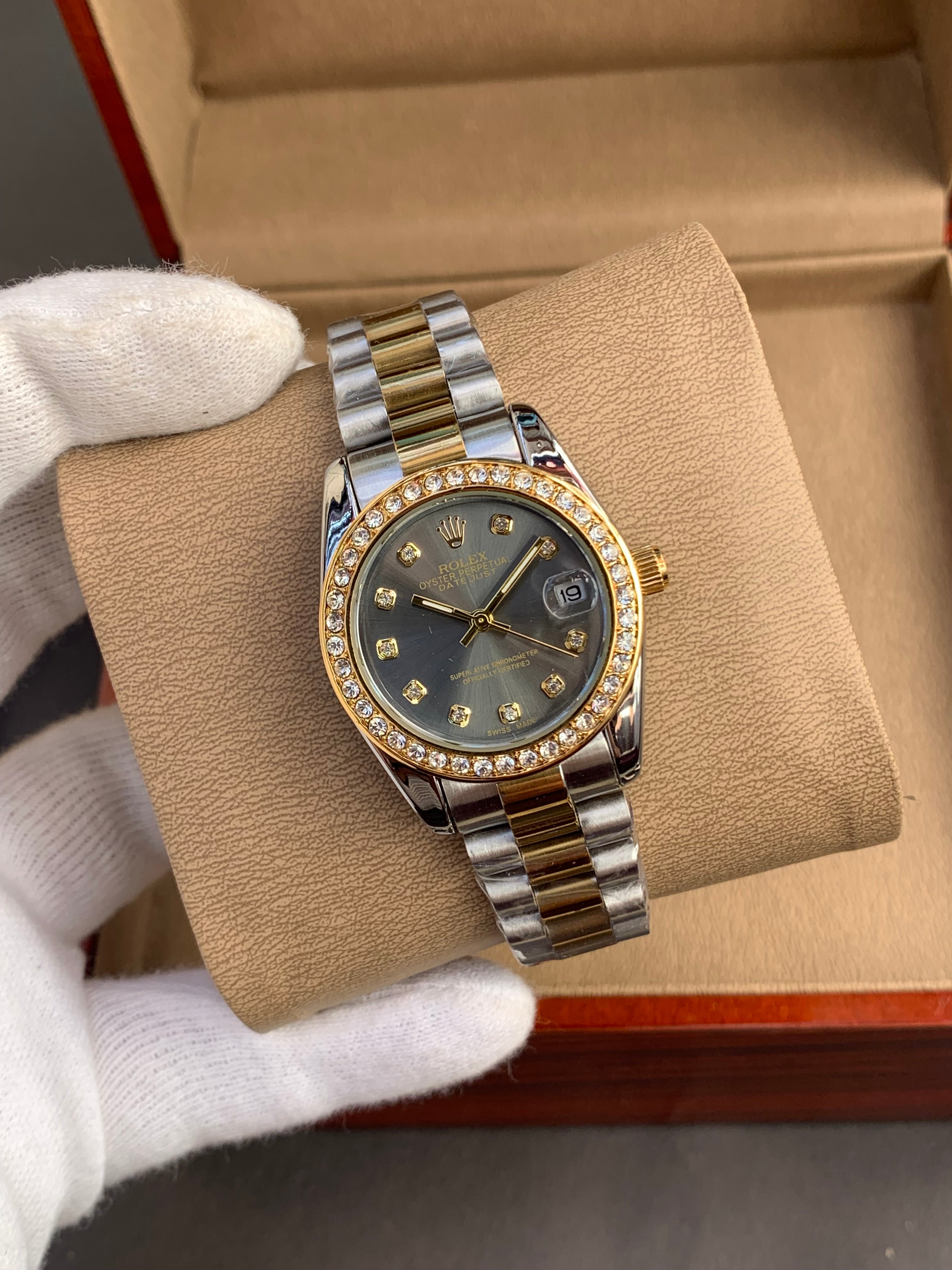 Rolex For Her With Stone Bazzel