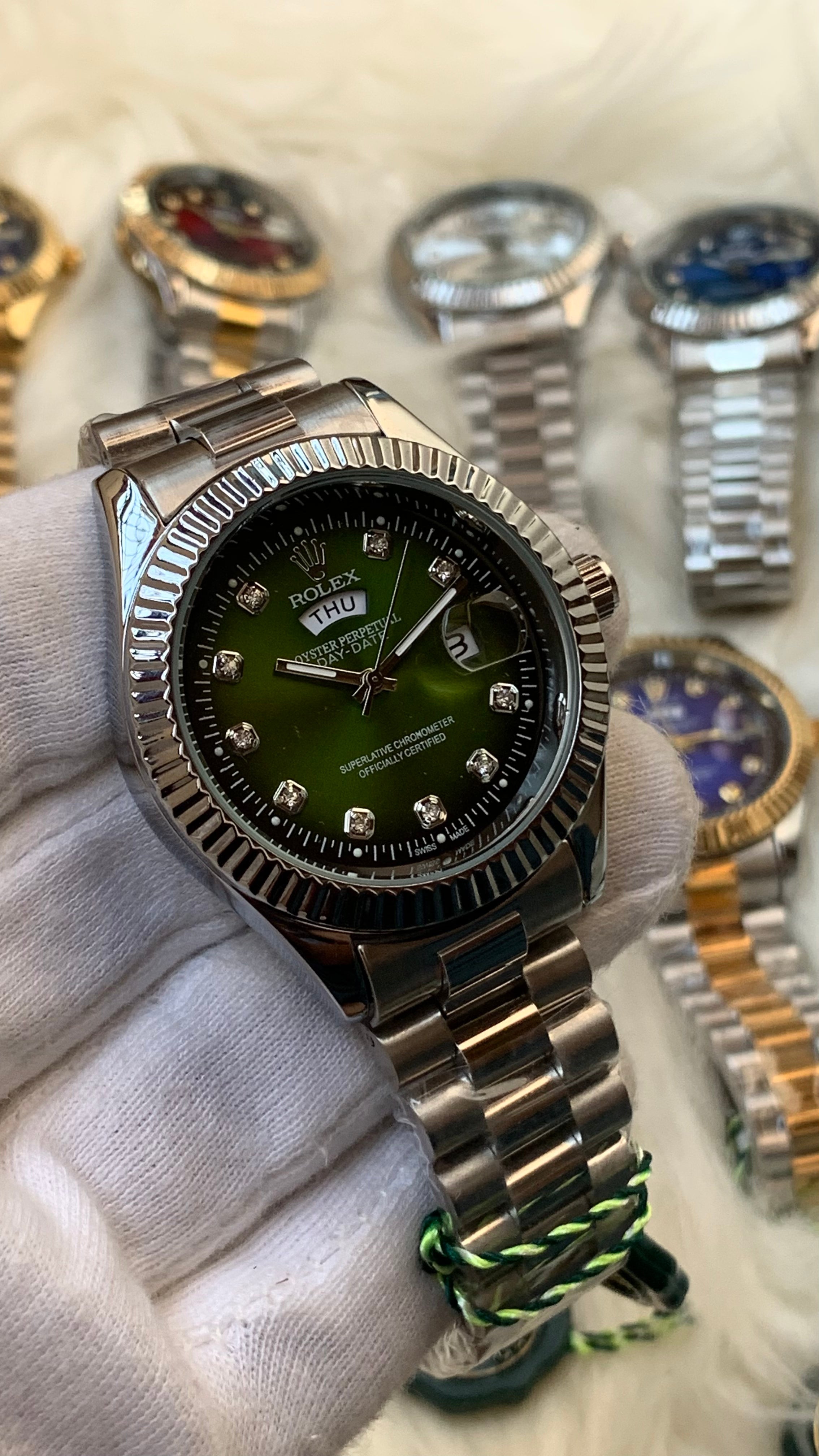 Rlx Day And Date Men's watach